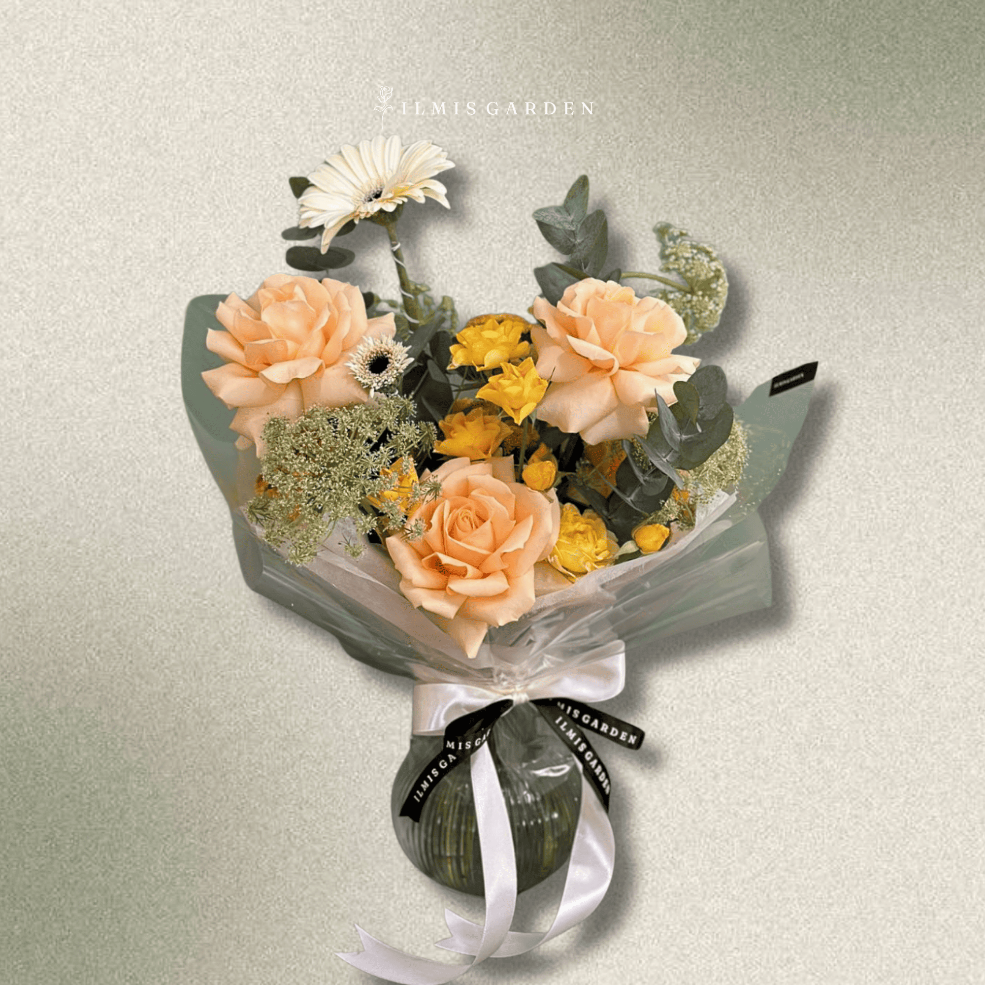 Peach Shinee on Vase
